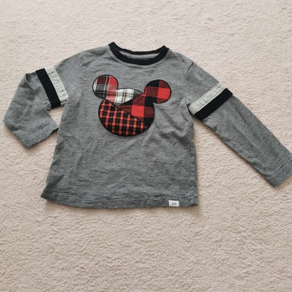4/25 Gap baby Disney Mickey Mouse Shirt 2t - Picture 3 of 10